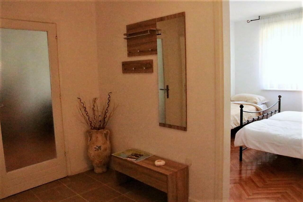 Apartment Monte Paradiso Пула Екстер'єр фото