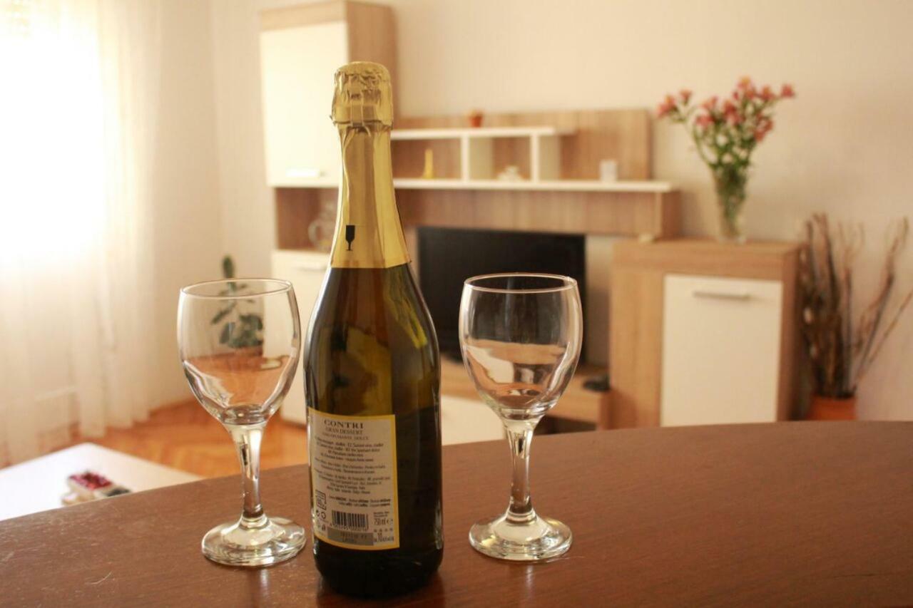 Apartment Monte Paradiso Пула Екстер'єр фото